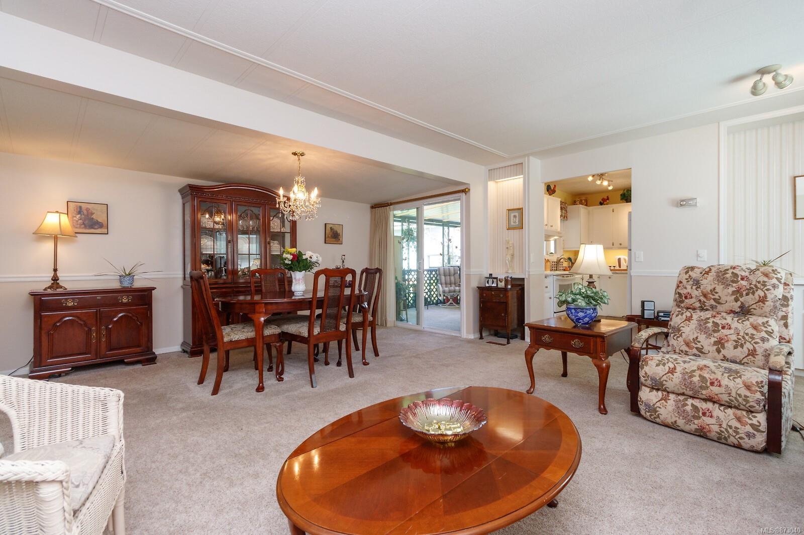 2134 Summergate Boulevard, Sidney, BC, V8L 4L1 873040 Julie Swift