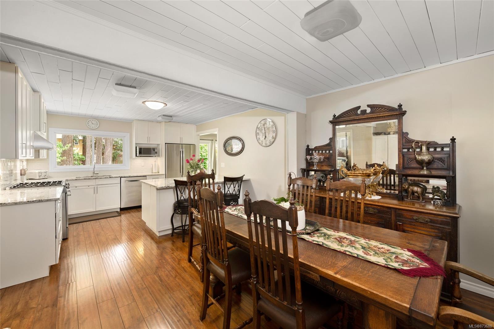 482 Dressler Road, Colwood, BC, V9C 2E7 873680 Marten Homes Real