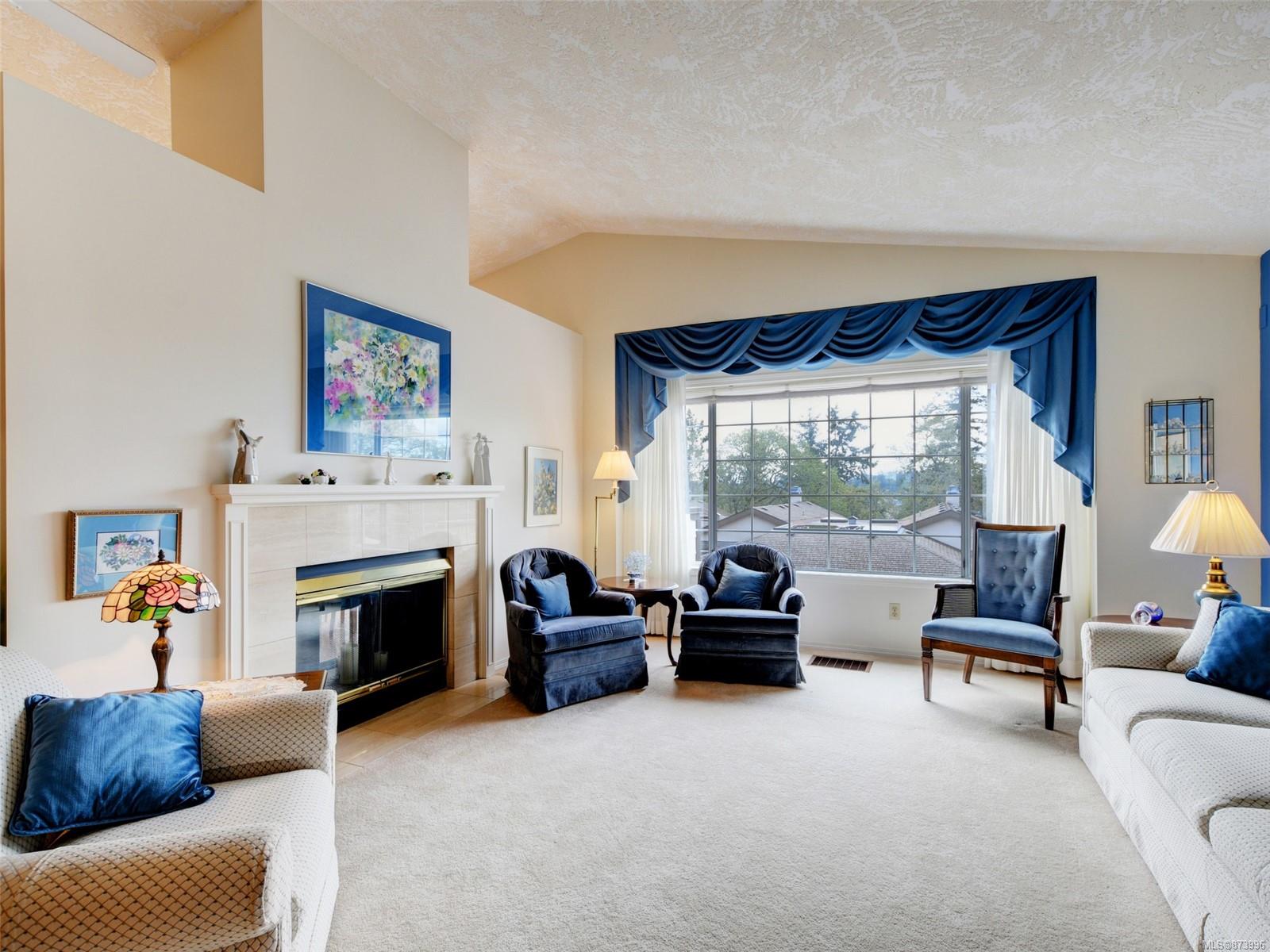 38 901 Kentwood Lane, Saanich, BC, V8Y 2Y7 873996 McMullen Homes Team