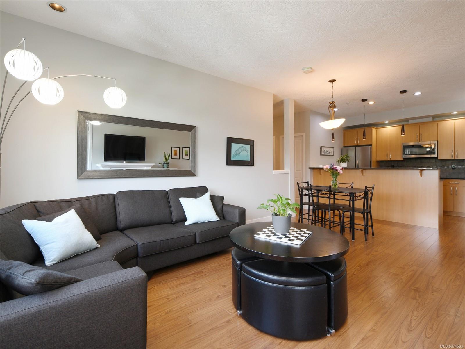 305 623 Treanor Avenue, Langford, BC, V9B 0B1 874503 Victoria Real