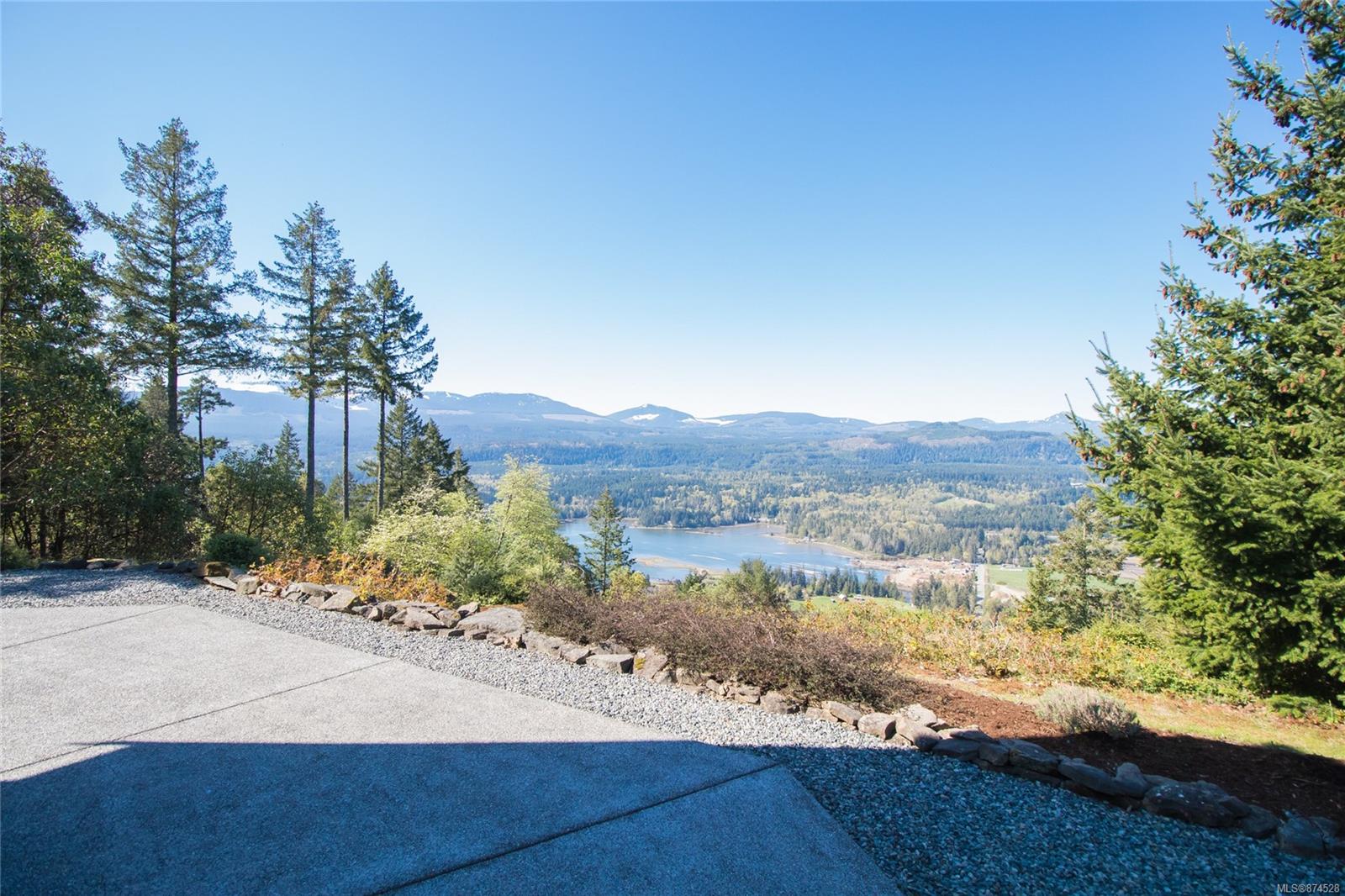 5075 Aho Road, Ladysmith, BC, V9G 2B8 874528 Carol Warkentin and