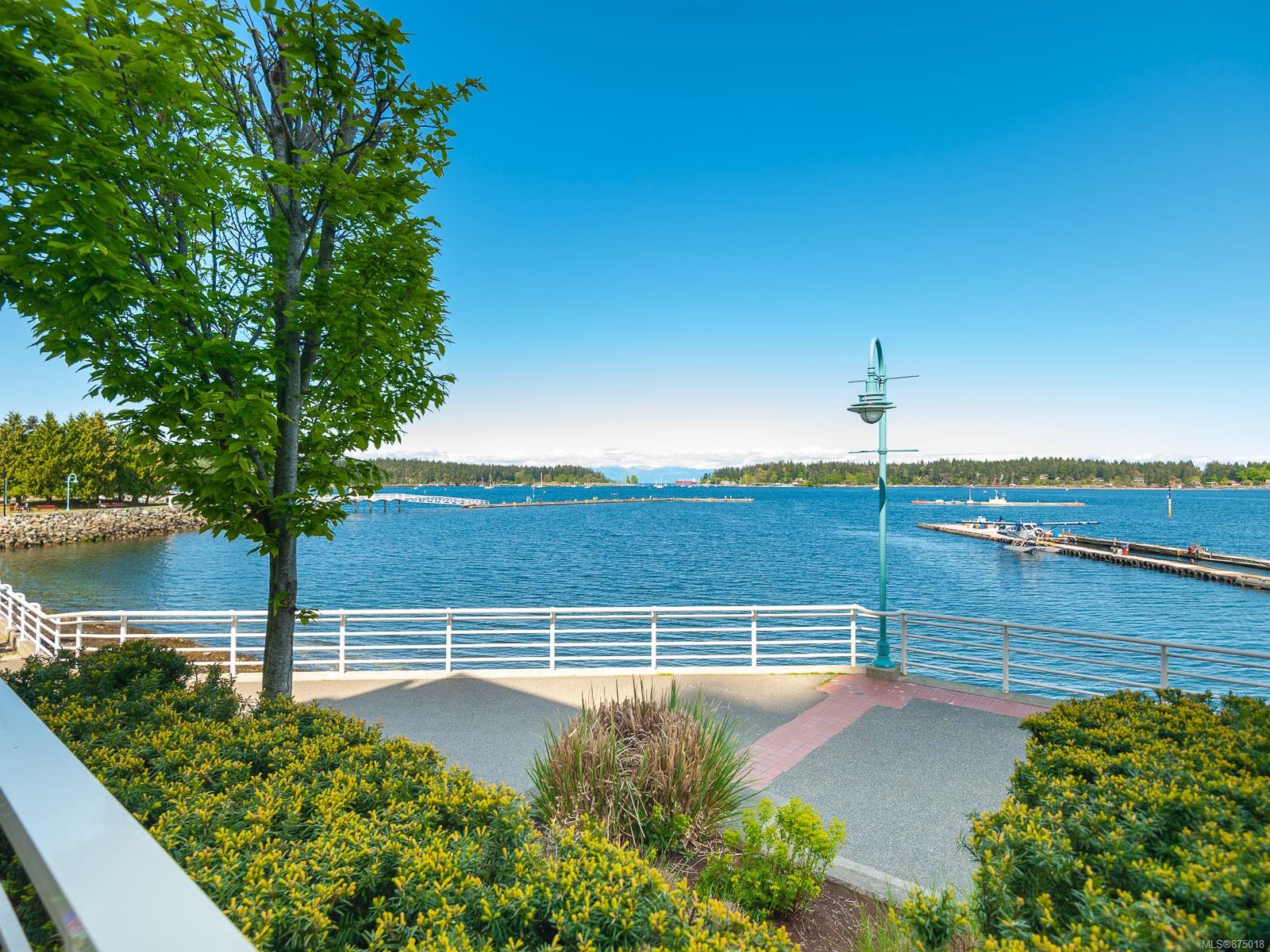 TH13 38 Front Street, Nanaimo, BC, V9R 0B8 875018 Susan McGougan