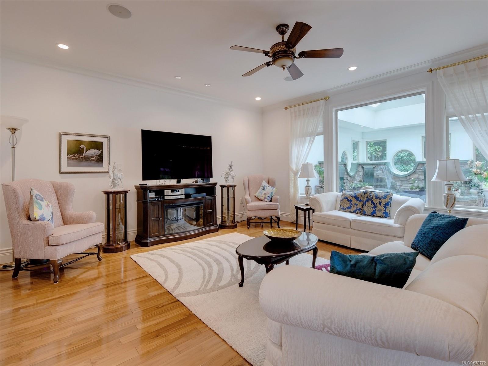 813 Sayward Road, Saanich, BC, V8Y 1R5 876772 McMullen Homes Team