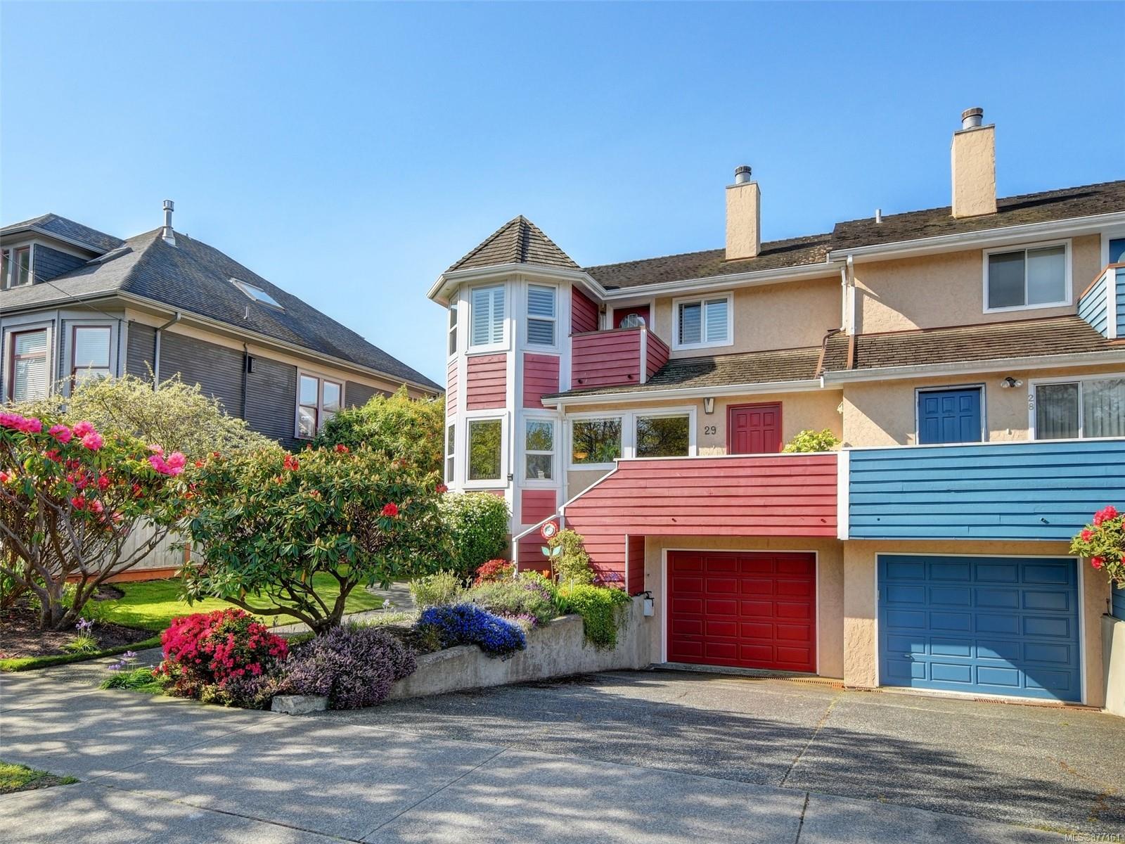 29 416 Dallas Road, Victoria, BC, V8V 1A9 877161 David Brown