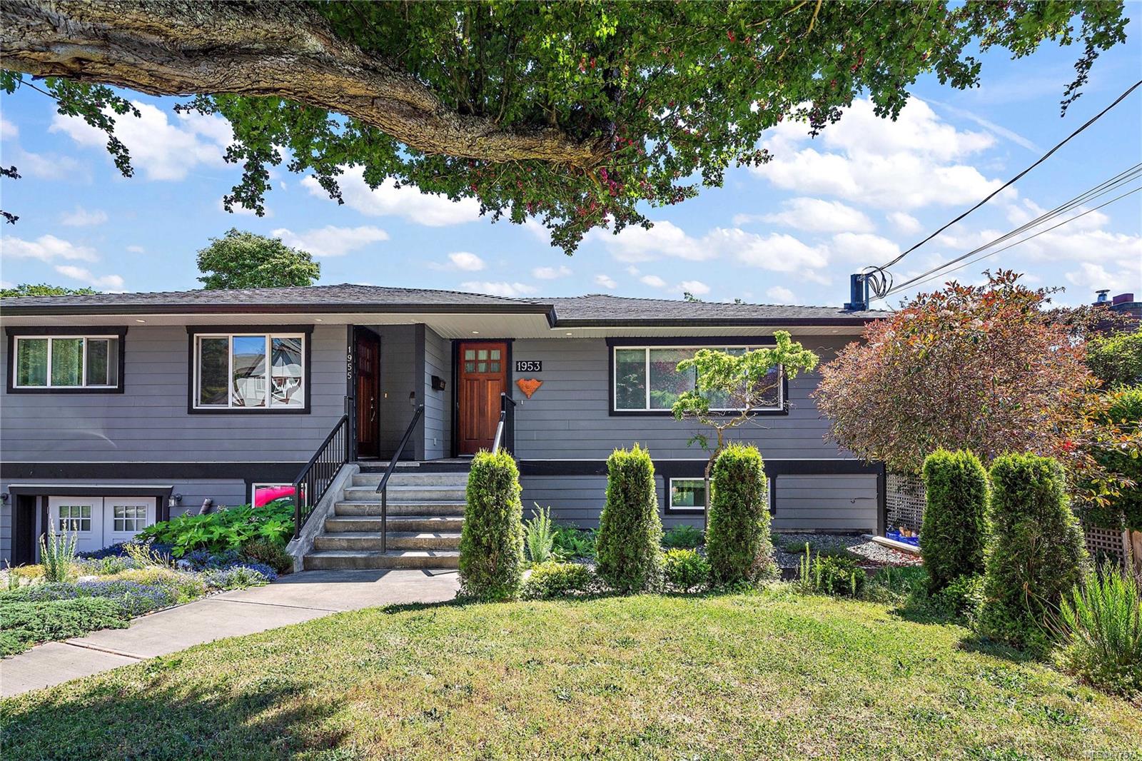 1953 Richardson Street, Victoria, BC, V8S 1S5 877571 Robin Cushing