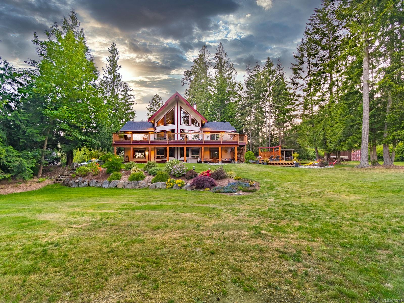 1298 Fielding Road, Nanaimo, BC, V9X 1K8 878744 Carol Warkentin and