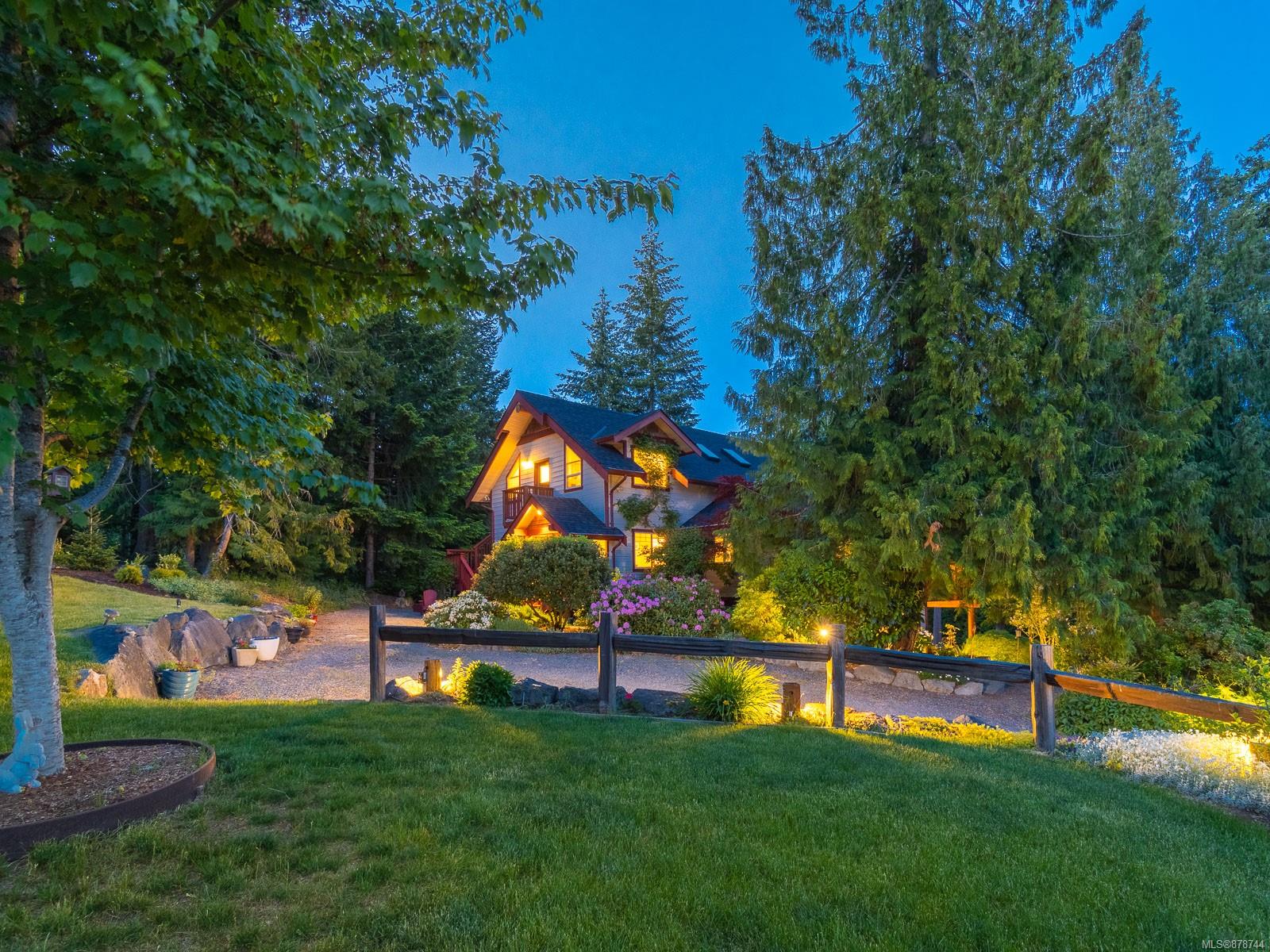 1298 Fielding Road, Nanaimo, BC, V9X 1K8 878744 Carol Warkentin and