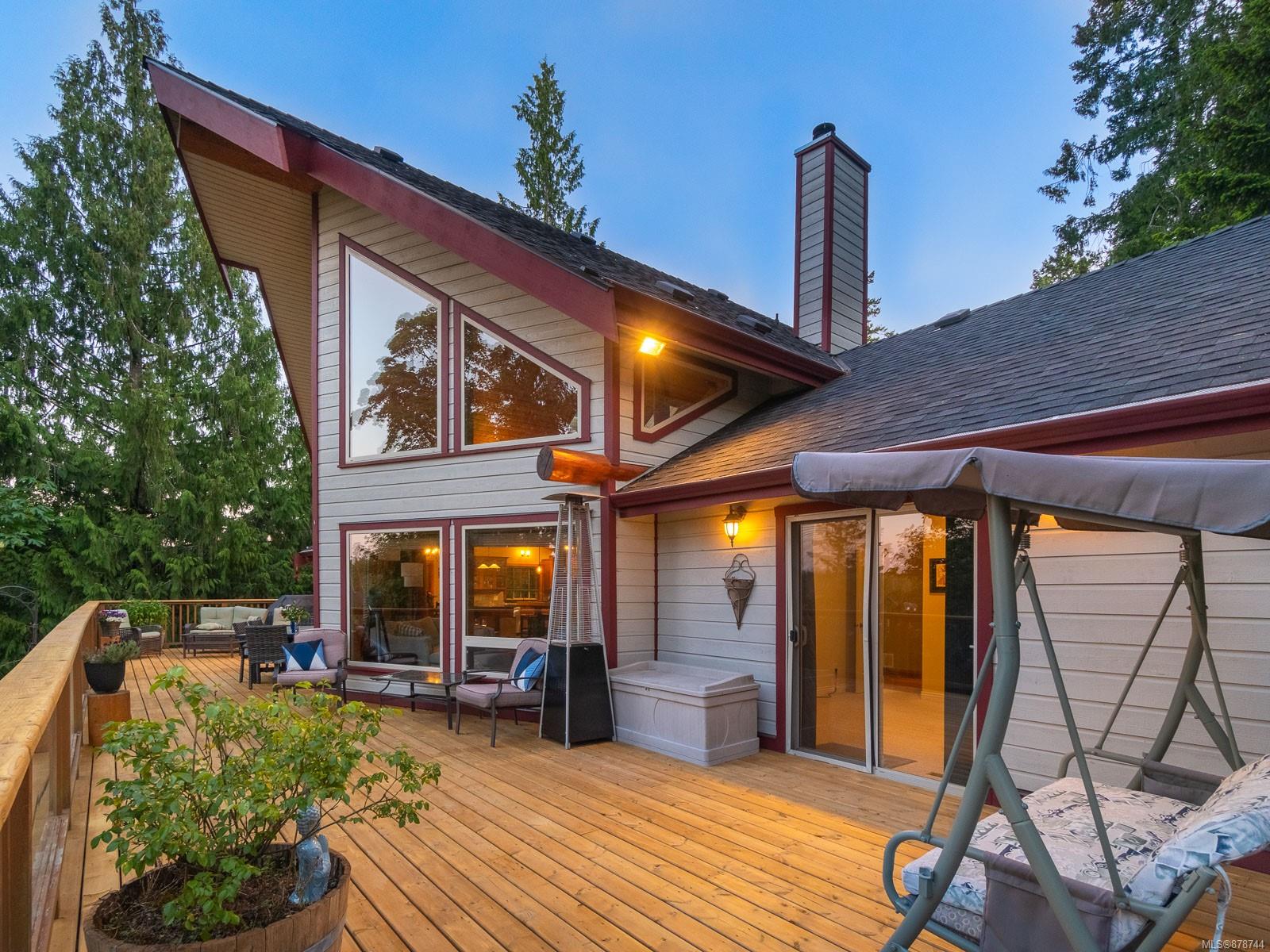 1298 Fielding Road, Nanaimo, BC, V9X 1K8 878744 Carol Warkentin and