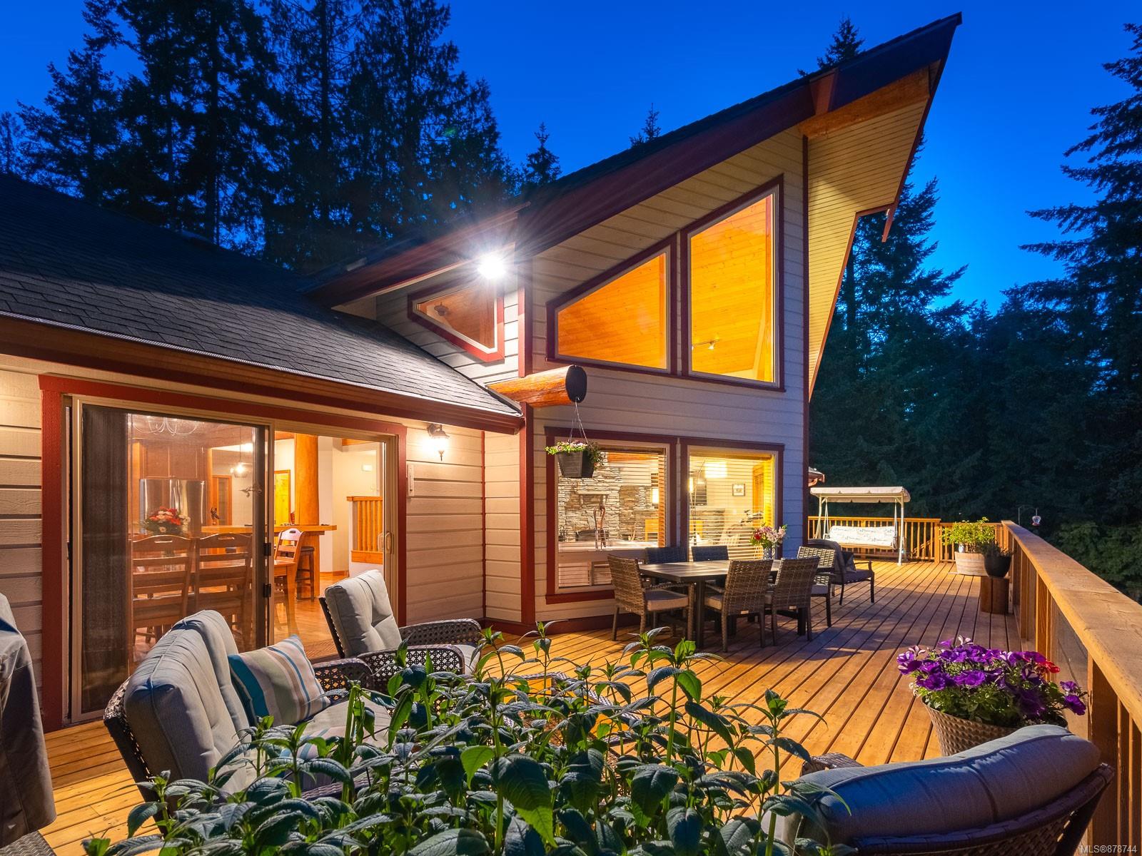 1298 Fielding Road, Nanaimo, BC, V9X 1K8 878744 Carol Warkentin and