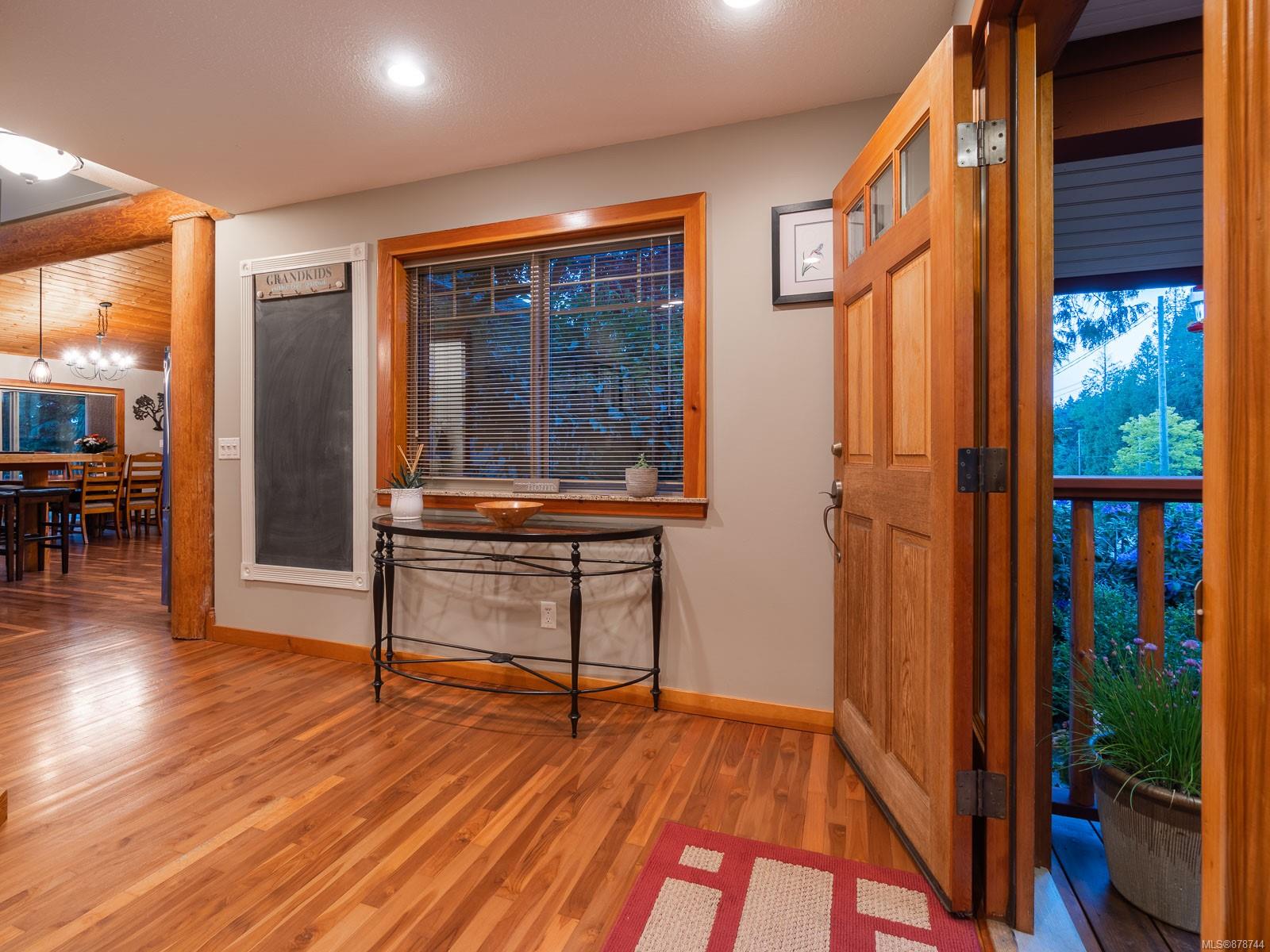 1298 Fielding Road, Nanaimo, BC, V9X 1K8 878744 Carol Warkentin and