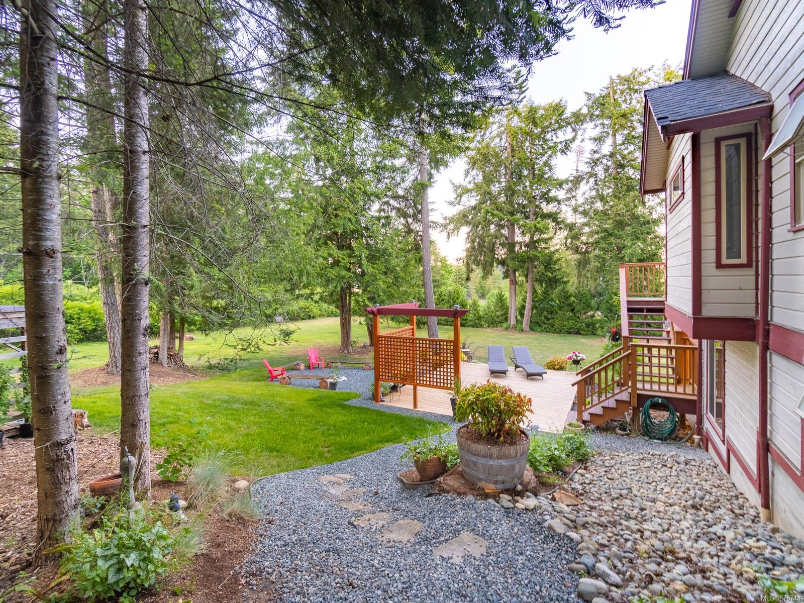 1298 Fielding Road, Nanaimo, BC, V9X 1K8 878744 Carol Warkentin and