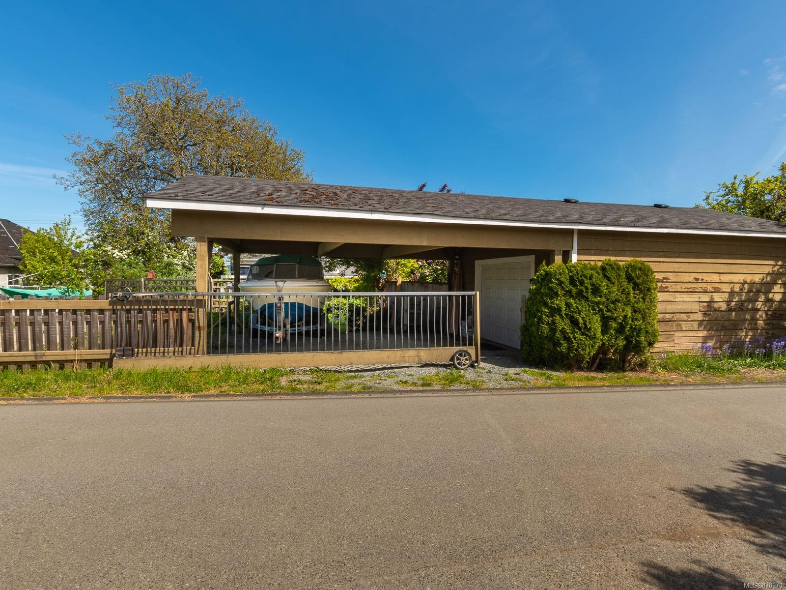 430 Victoria Road, Nanaimo, BC, V9R 4R3 878970 Carol Warkentin and