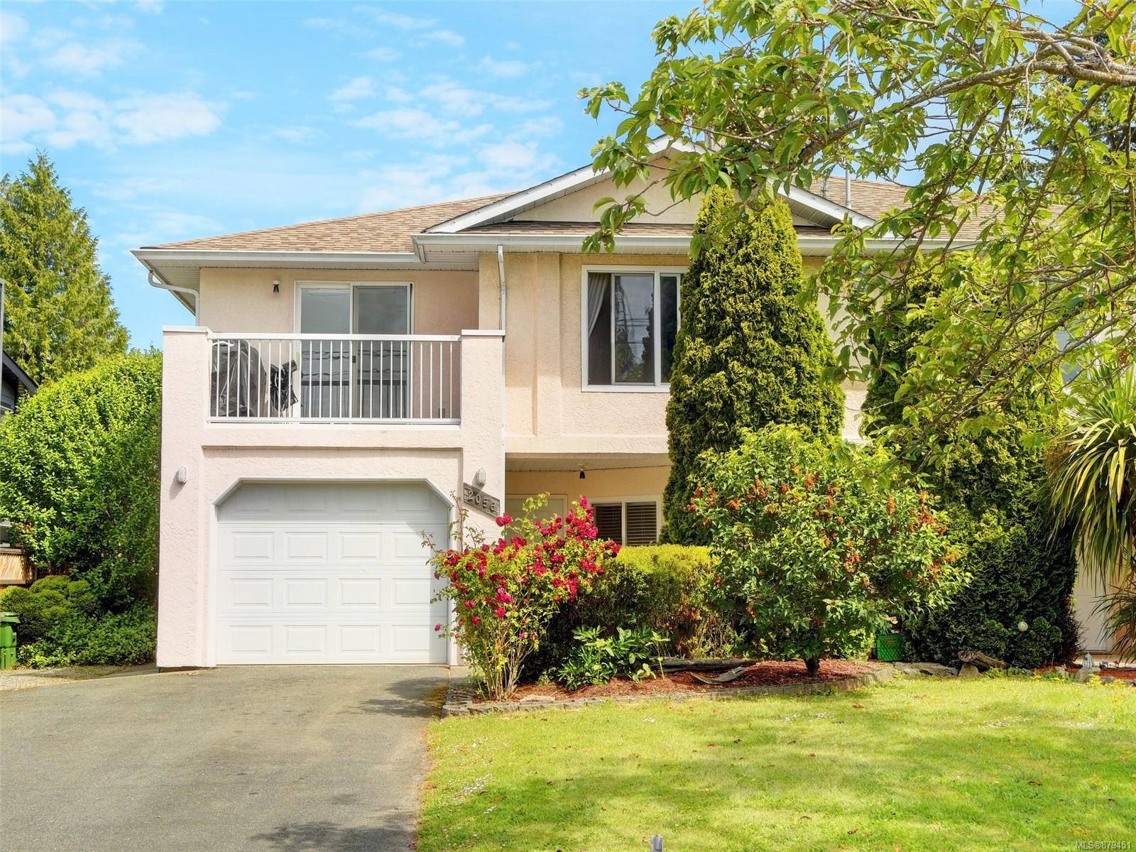 2056 Weiler Avenue, Sidney, BC, V8L 1R4 879451 Deedrie Ballard