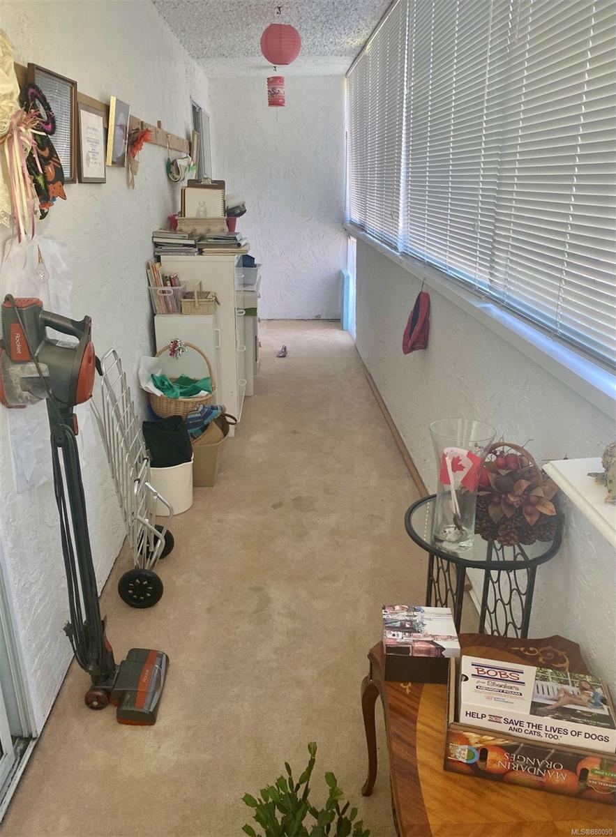 202 605 Cook Street, Victoria, BC, V8V 3Y6 880090 McMullen Homes Team