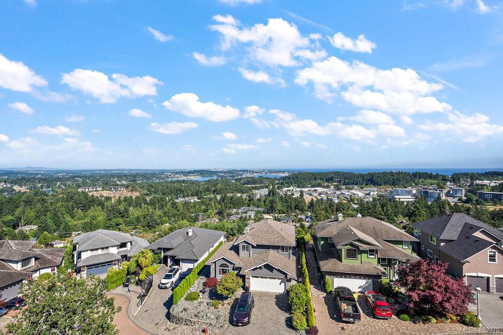 2709 Goldstone Heights, Langford, BC, V9B 0A9 882070 Gower Smith