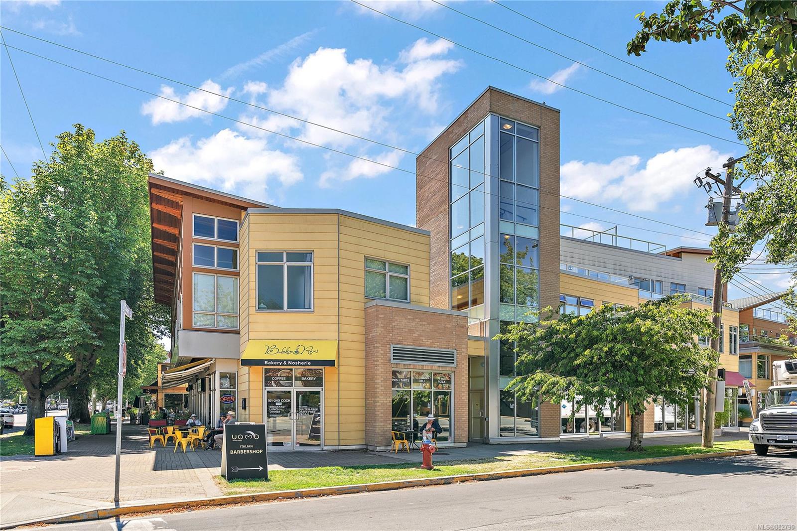 211 240 Cook Street, Victoria, BC, V8V 3X3 882790 Marten Homes