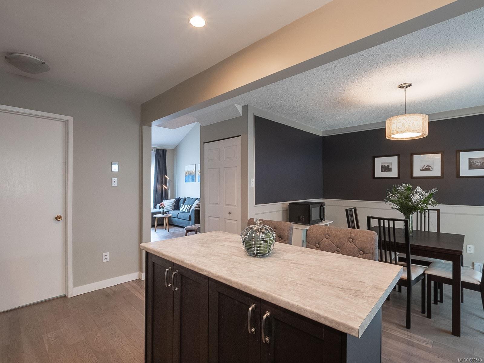 440 Resolution Place, Ladysmith, BC, V9G 1P8 883540 Carol Warkentin