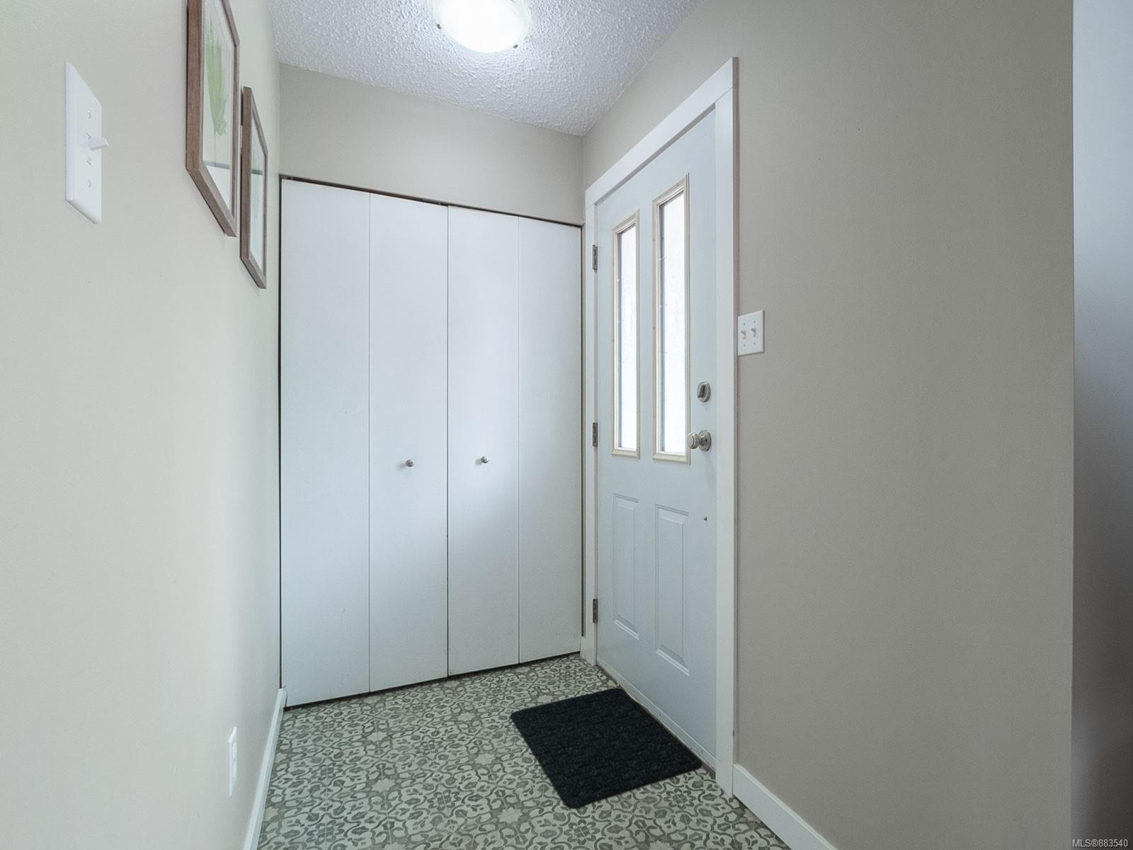 440 Resolution Place, Ladysmith, BC, V9G 1P8 883540 Carol Warkentin