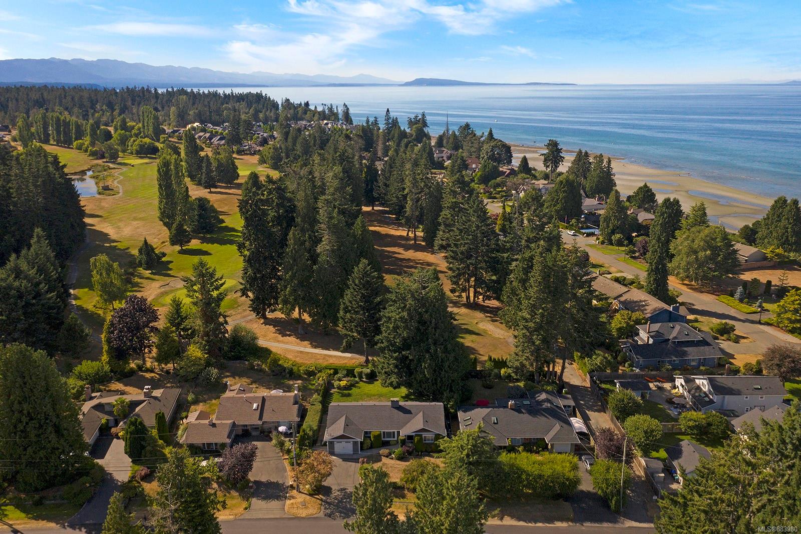 464 Eaglecrest Dr, Qualicum Beach, BC, CA 883980 Stacey Juss