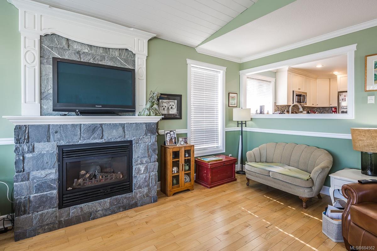 2745 Departure Bay Rd, Nanaimo, BC, CA 884562 Carol Warkentin