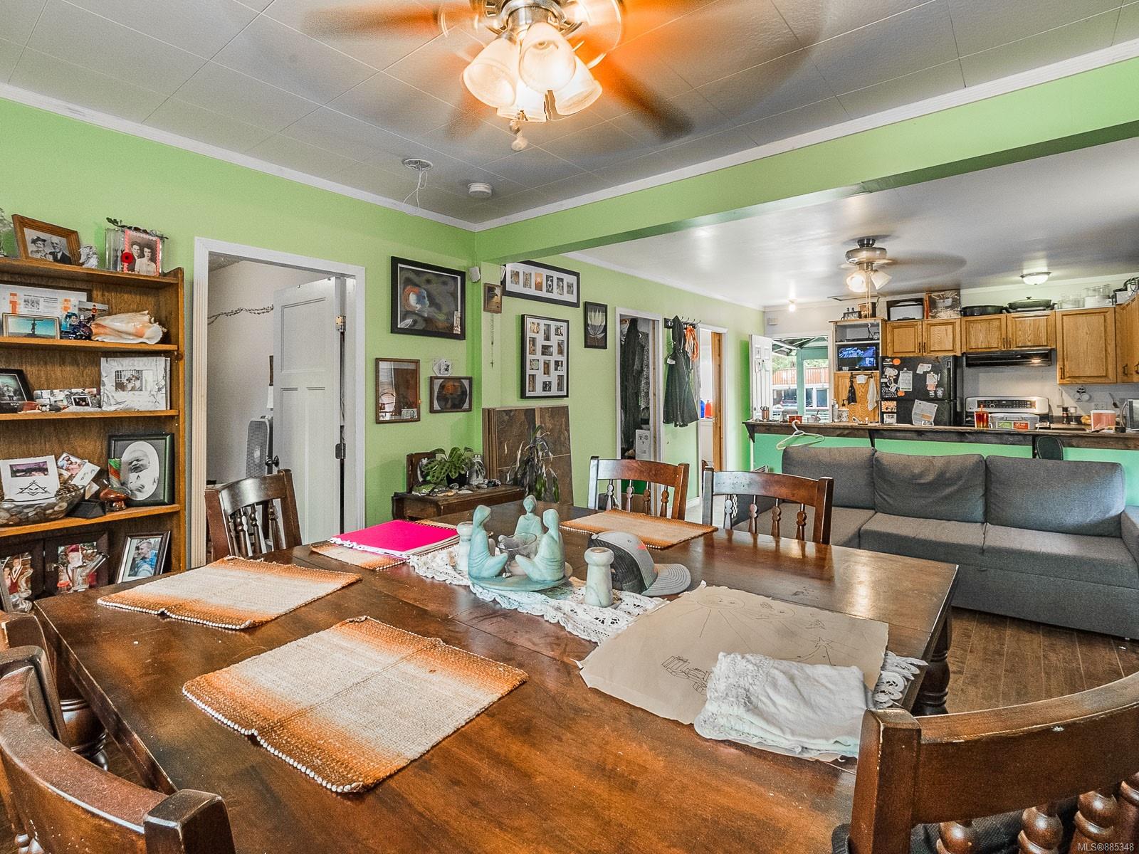 840 Esplanade Avenue, Ladysmith, BC, V9G 1A1 885348 Carol Warkentin