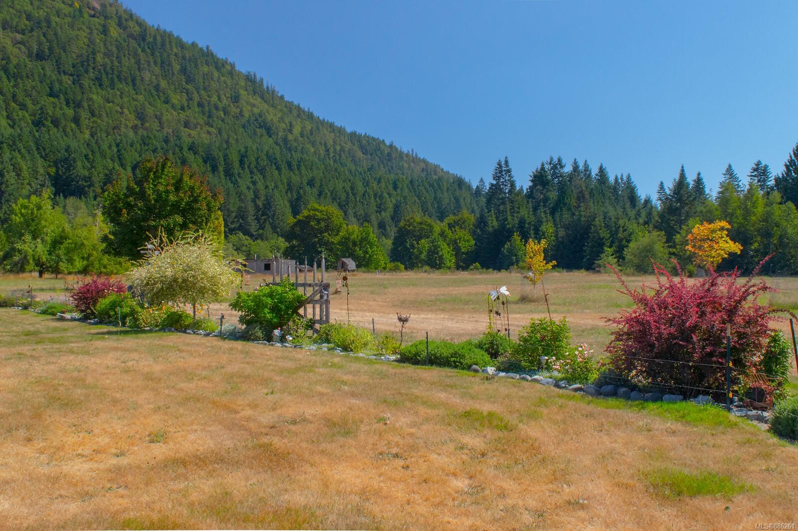 3775 Mountain Rd, Cobble Hill, BC, V9L 6N4 886261 Sarah Doyle