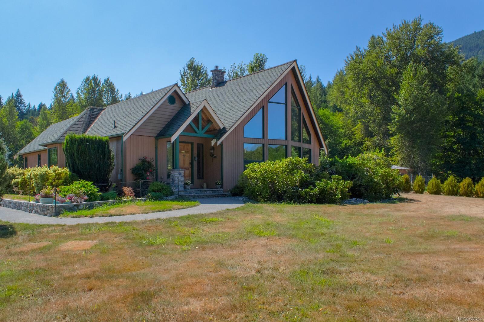 3775 Mountain Rd, Cobble Hill, BC, V9L 6N4 886261 Sarah Doyle