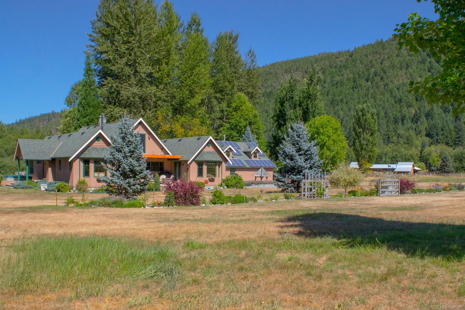 3775 Mountain Rd, Cobble Hill, BC, V9L 6N4 886261 Sarah Doyle