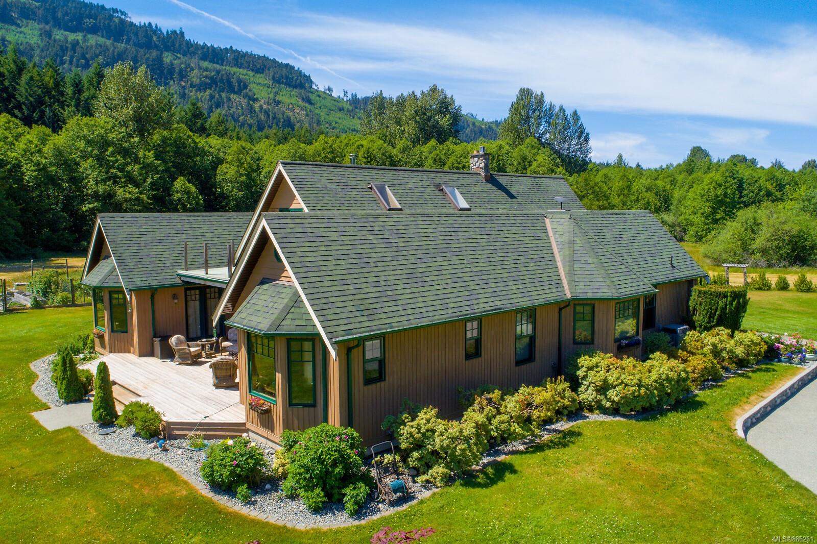 3775 Mountain Rd, Cobble Hill, BC, V9L 6N4 886261 Sarah Doyle