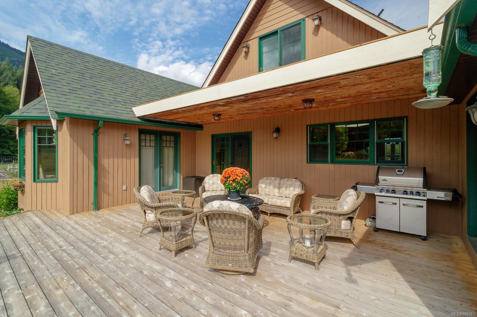 3775 Mountain Rd, Cobble Hill, BC, V9L 6N4 886261 Sarah Doyle