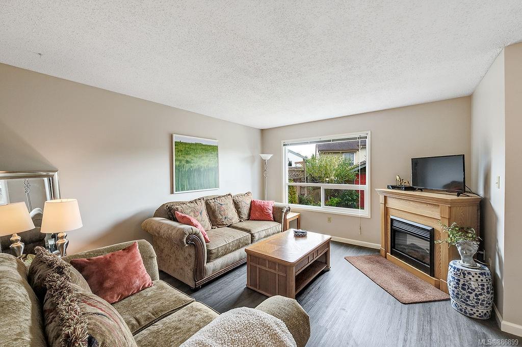 47, 7925 Simpson Road, Central Saanich, BC, V8M 1L3 886899 Rob Rolston Real Estate Agent