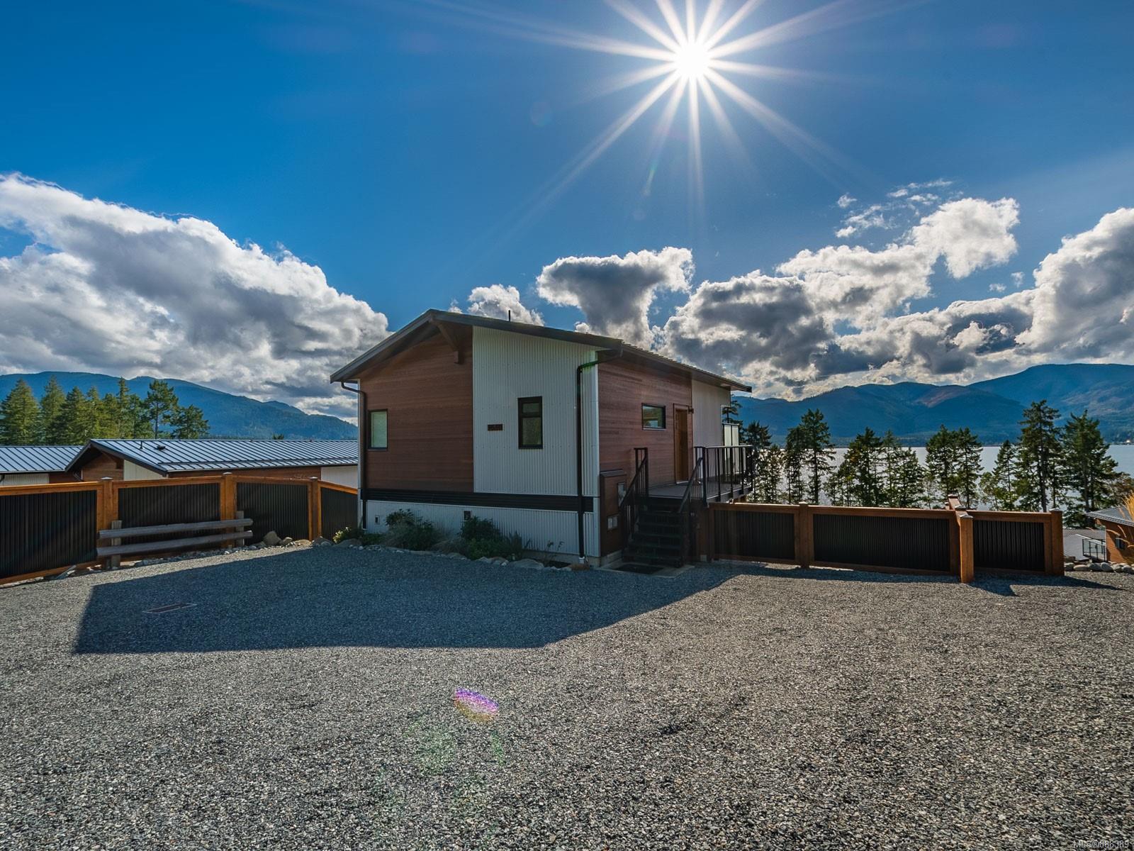 9550 Marble Bay Road, Lake Cowichan, BC, V0R 2G1 888389 Carol