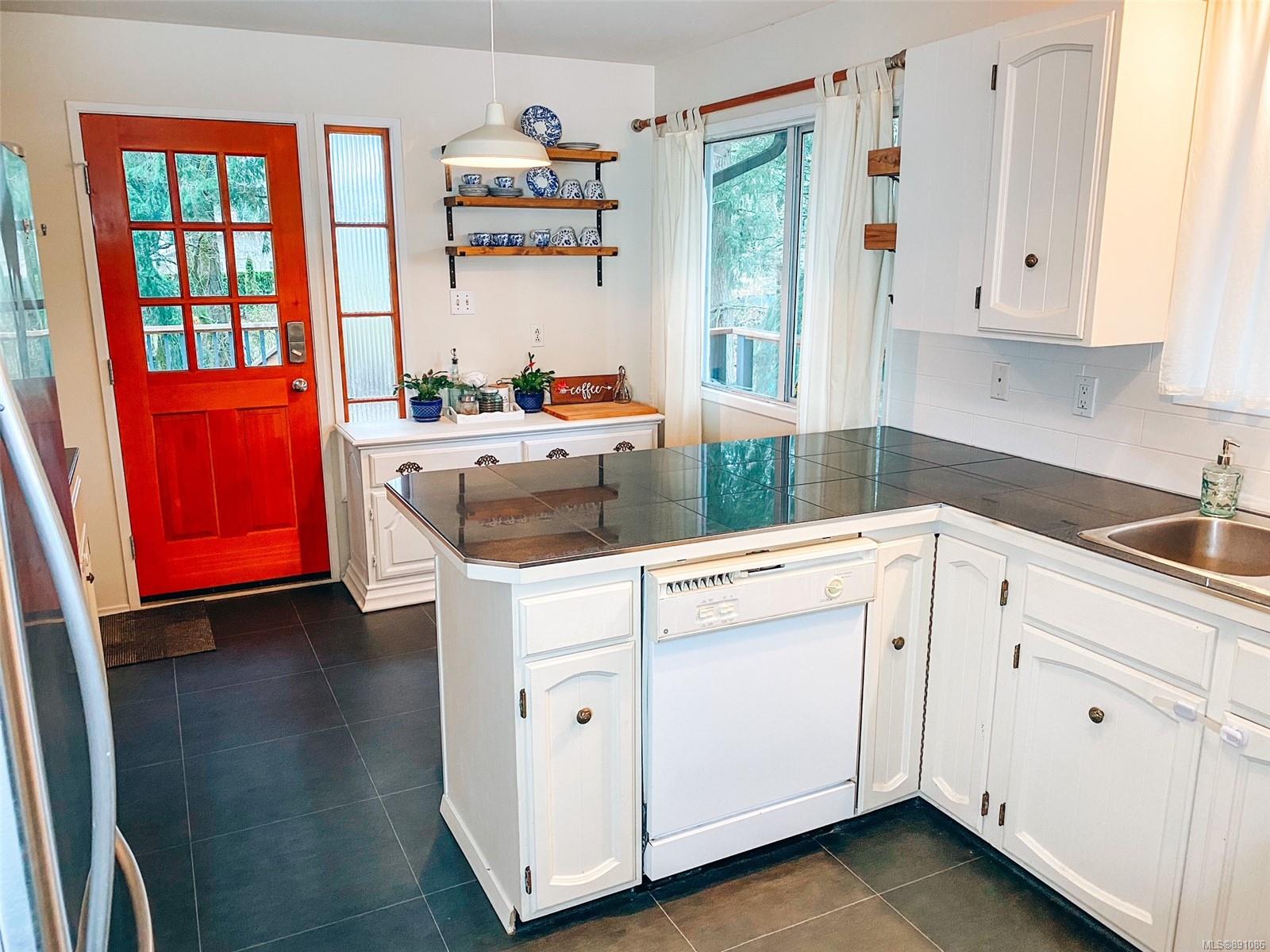 5793 Jaynes Rd, Duncan, BC, V9L 3B9 891086 Per Dahlstrom