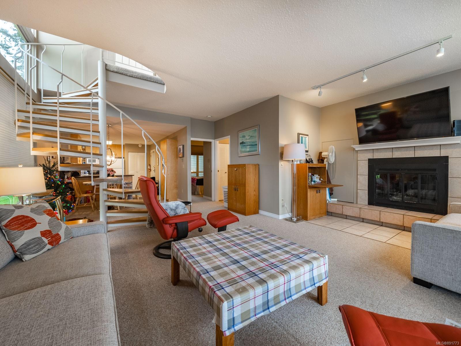 101 3600 Yellow Point Road, Nanaimo, BC, V9G 1E8 891773 Carol