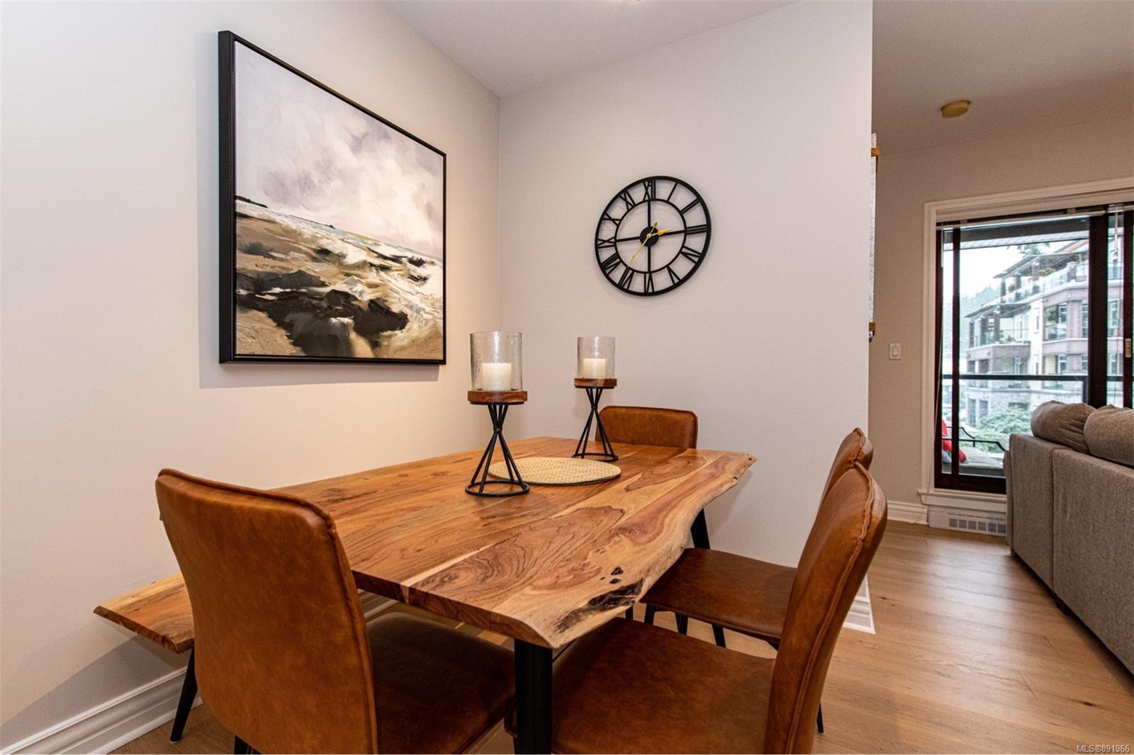 318 1335 Bear Mountain Parkway, Langford, BC, V9B 6T9 891966