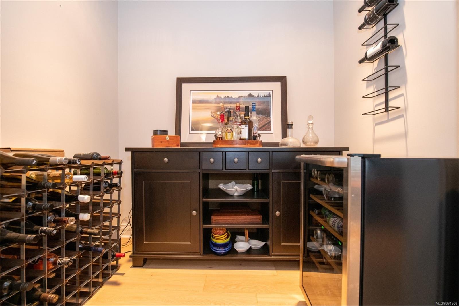 318 1335 Bear Mountain Parkway, Langford, BC, V9B 6T9 891966