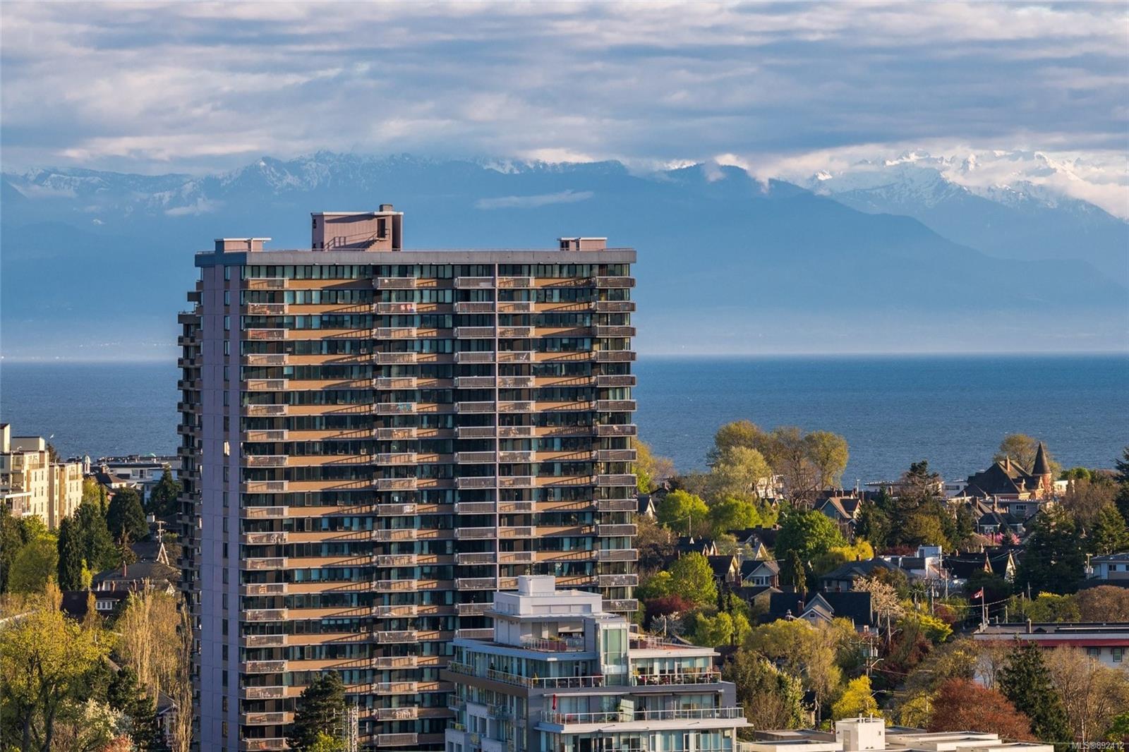 303 647 Michigan Street, Victoria, BC, V8V 2S9 892412 Paul Vandermade