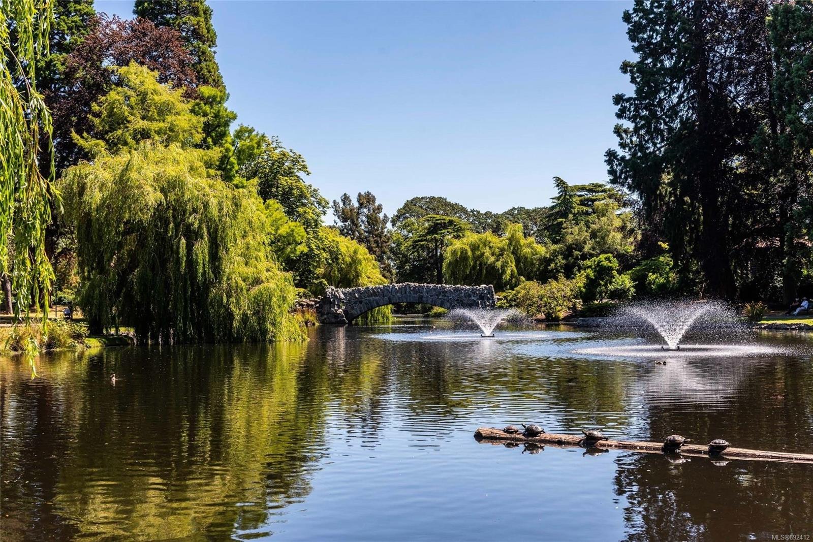 303 647 Michigan Street, Victoria, BC, V8V 2S9 892412 Paul Vandermade