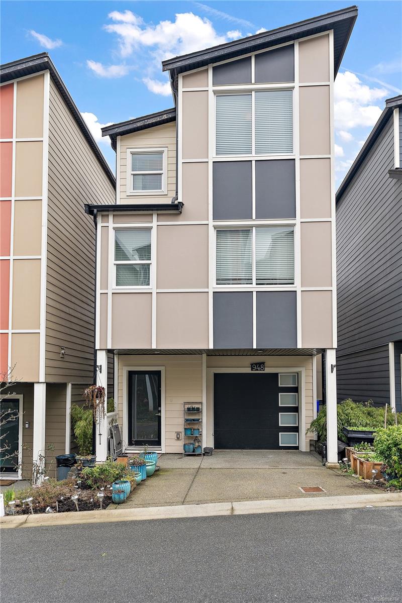 948 Solitaire Landing, Langford, BC, V9C 0J9 894768 Mark Rice
