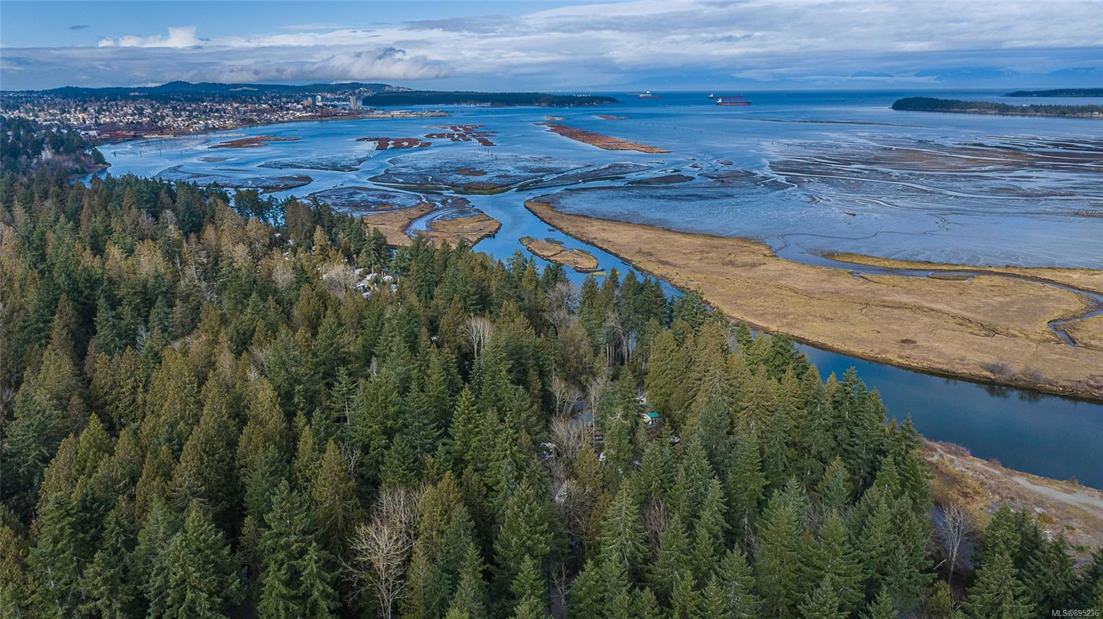 1298 Fielding Road, Nanaimo, BC, V9X 1K8 895236 Susan McGougan