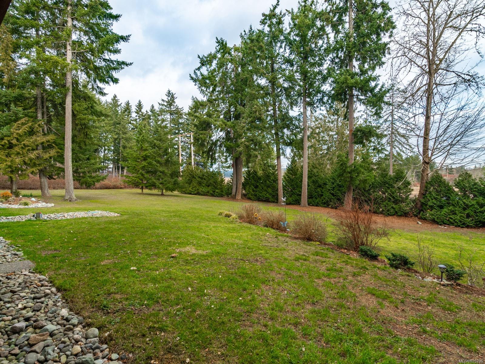 1298 Fielding Road, Nanaimo, BC, V9X 1K8 895236 Susan McGougan