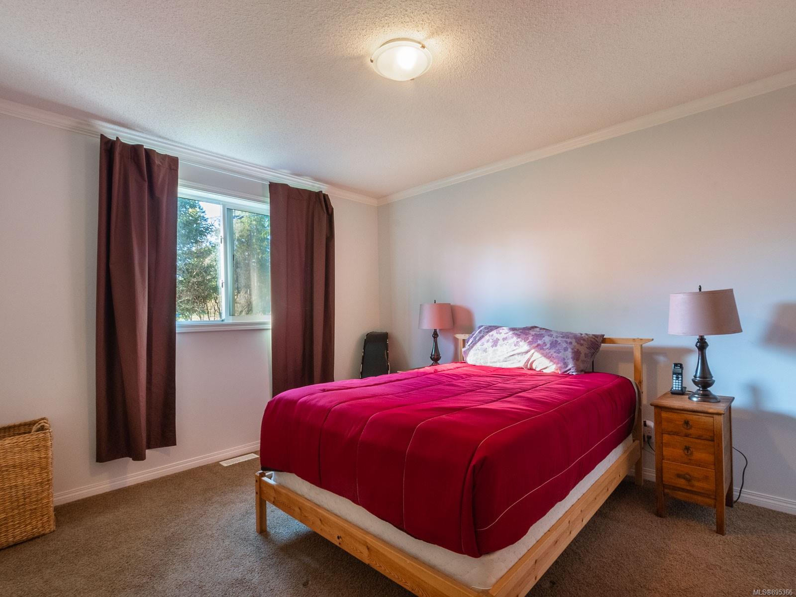 1538 Brebber Road, Nanaimo, BC, V9X 1P4 895366 Carol Warkentin and