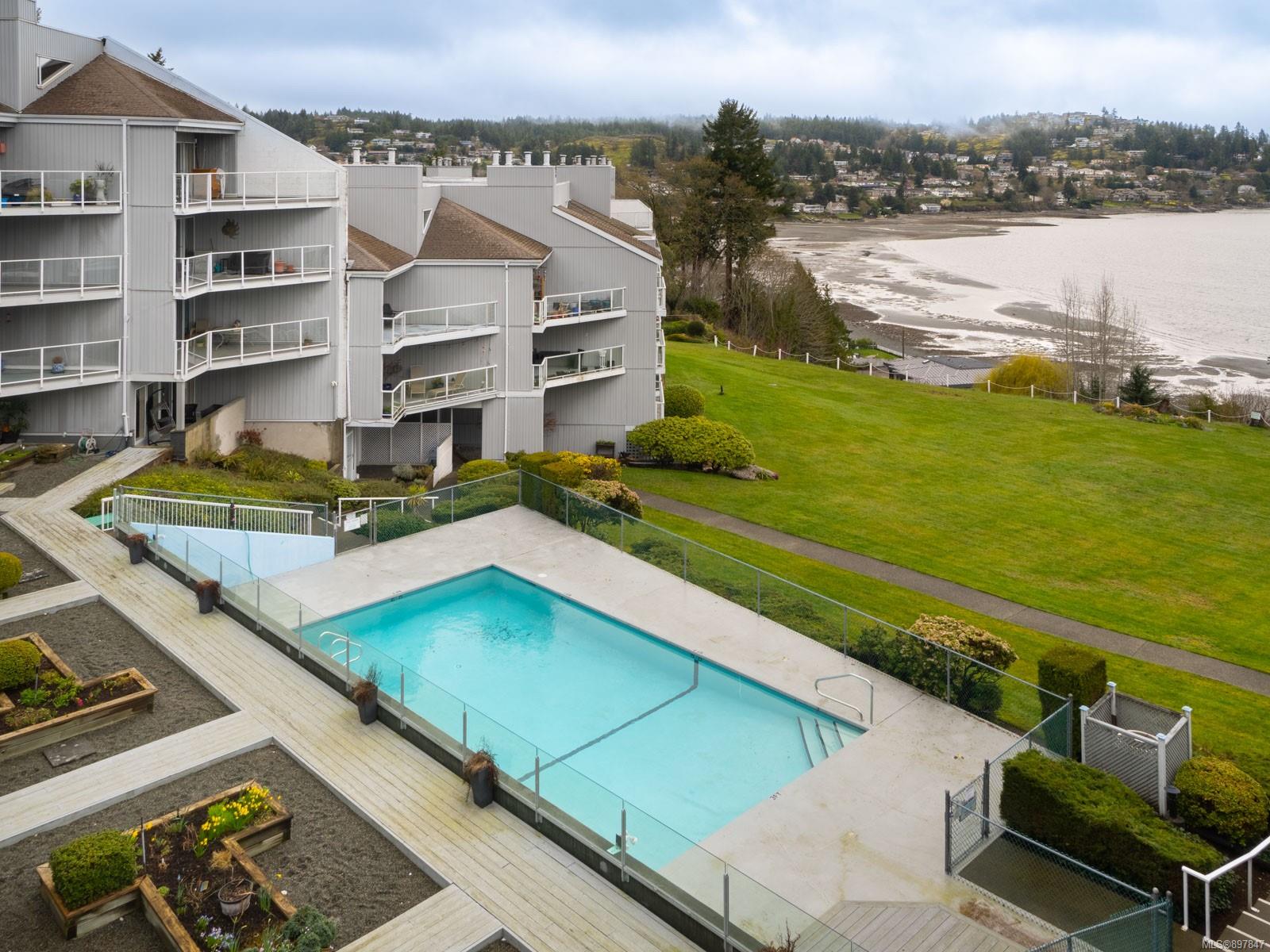 603 2560 Departure Bay Road, Nanaimo, BC, V9S 5P1 897847 Susan