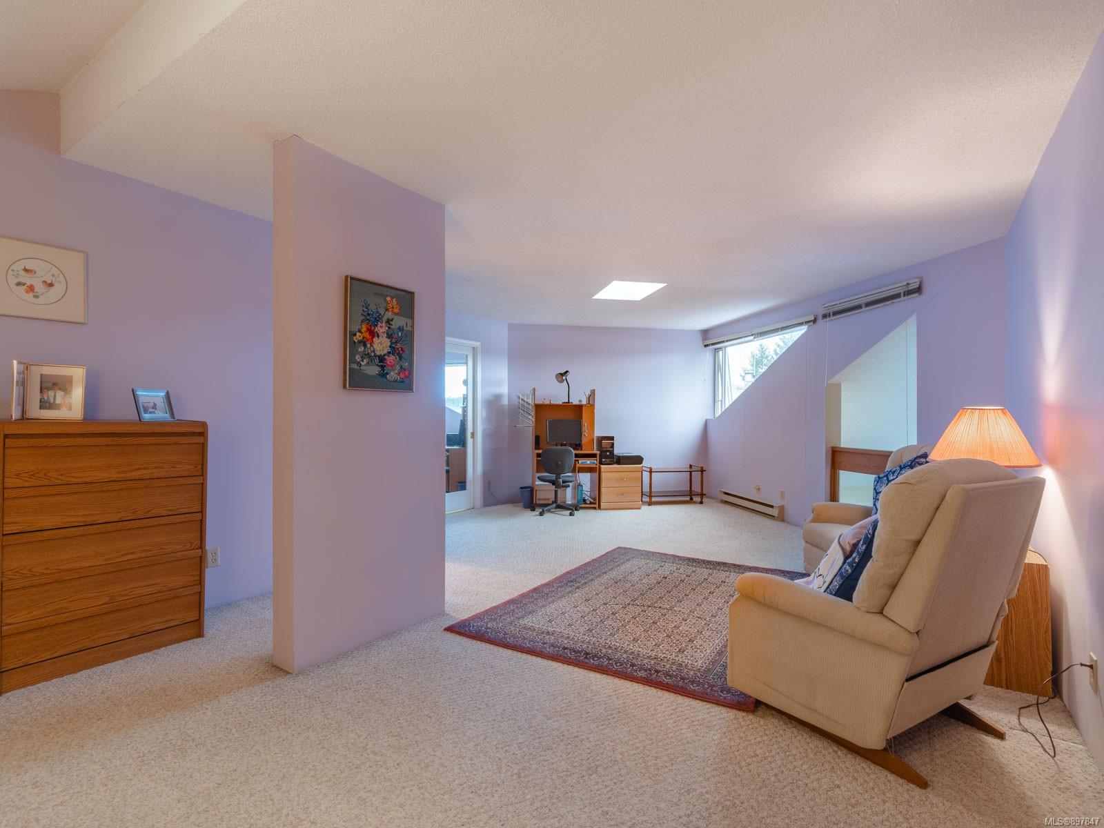 603 2560 Departure Bay Road, Nanaimo, BC, V9S 5P1 897847 Susan