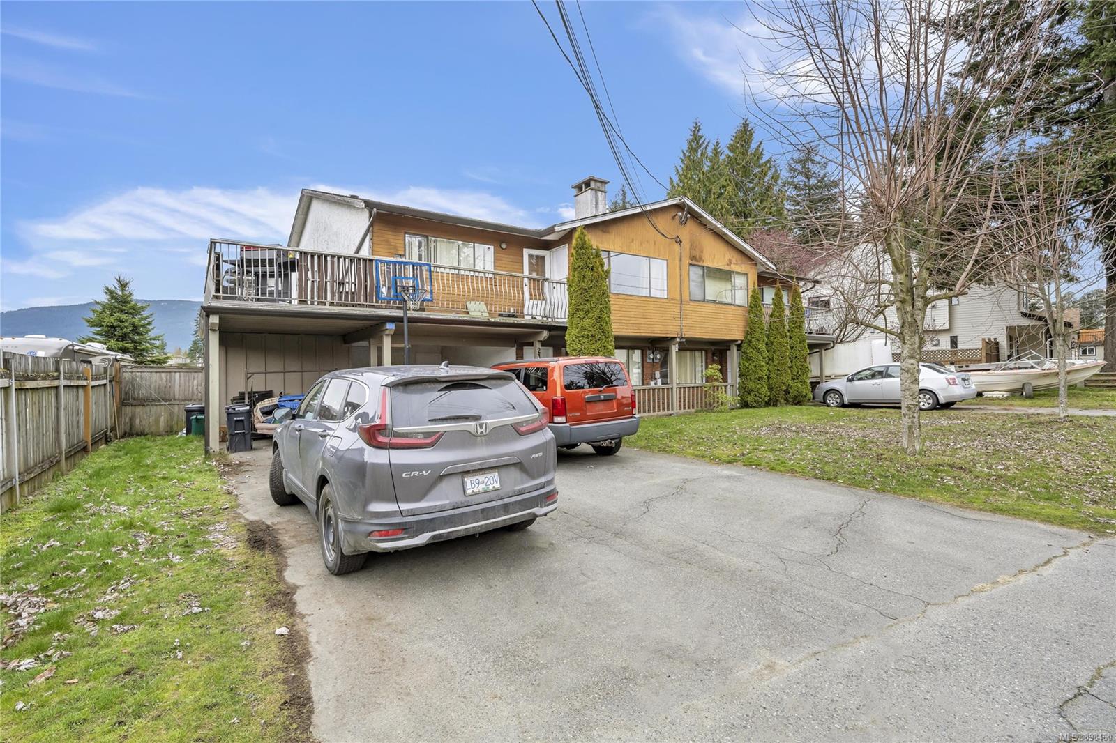 2325 Rosstown Road, Nanaimo, BC, V9T 3R4 898460 The bers