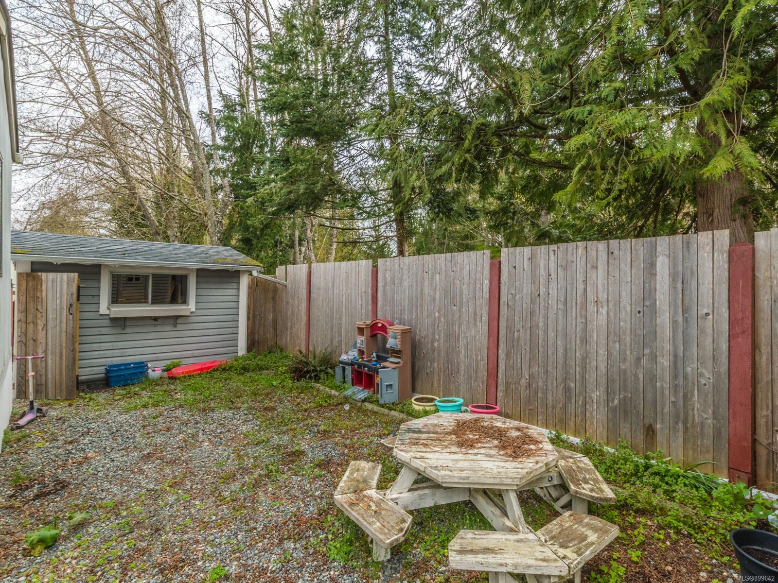 643 Alderwood Drive, Ladysmith, BC, V9G 1R5 899642 Carol Warkentin