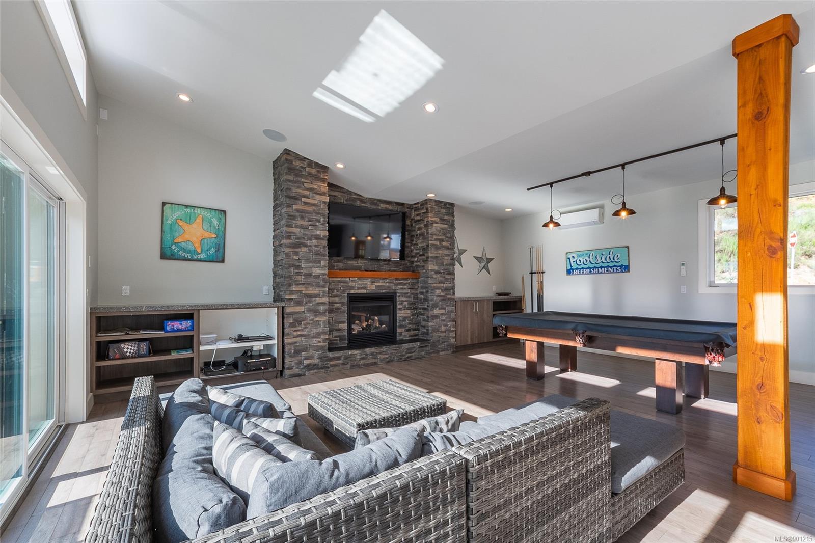 9550 Marble Bay Road, Lake Cowichan, BC, V0R 2G1 901215 Carol