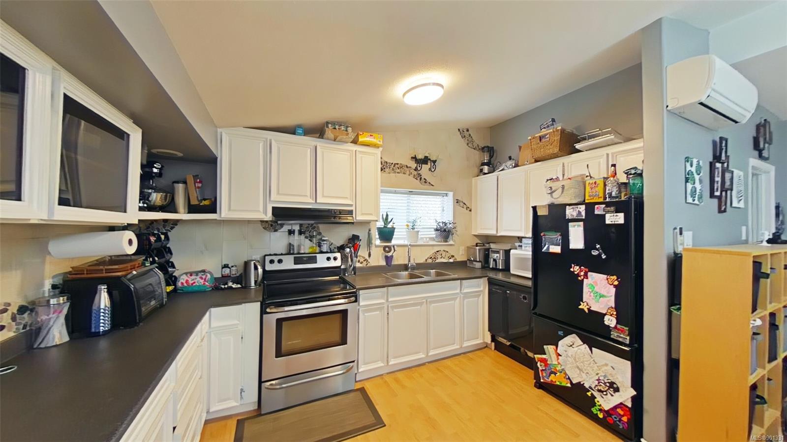 333 Rockland Road, Campbell River, BC, V9W 1N7 901331 Vanessa