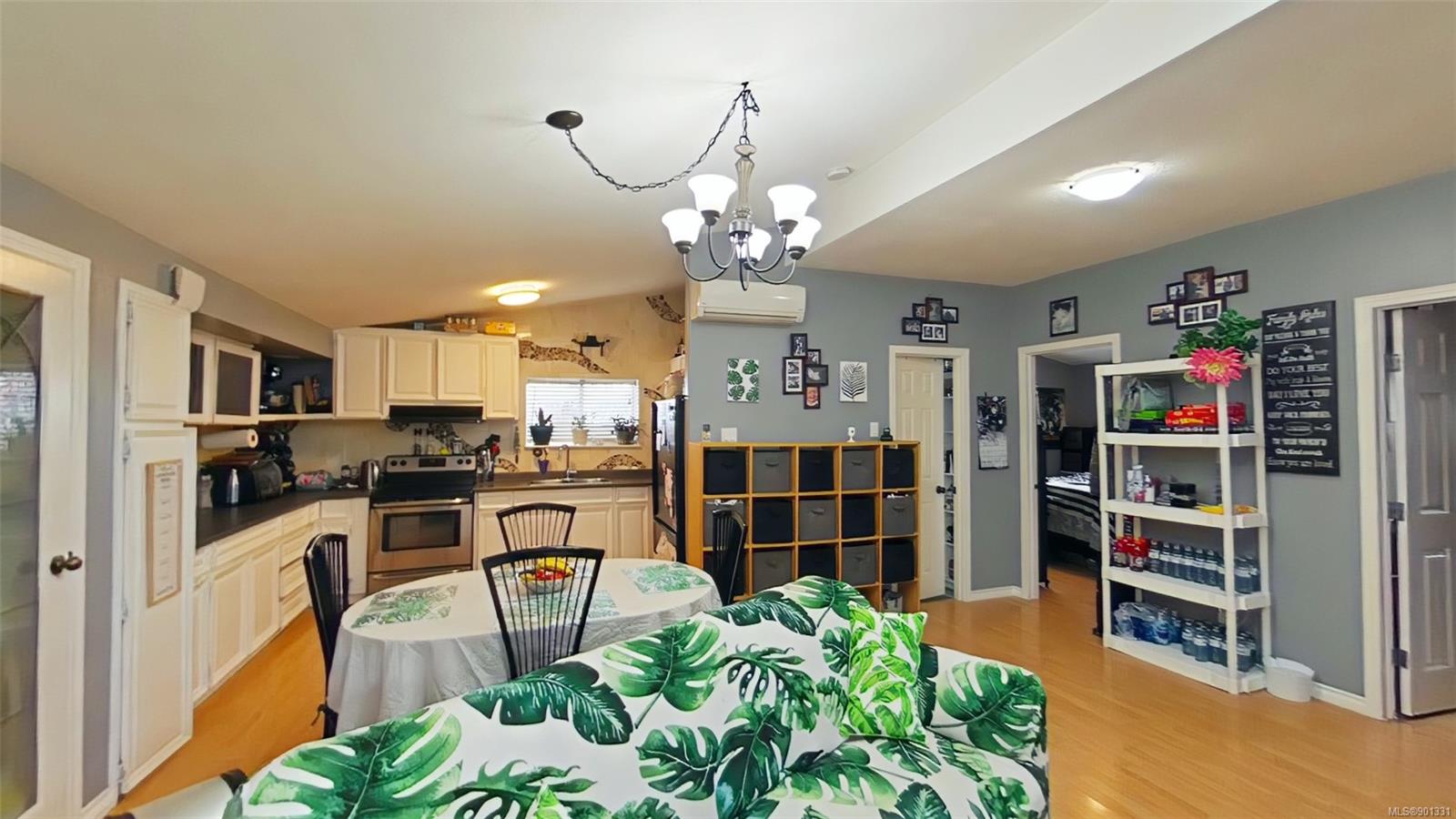 333 Rockland Road, Campbell River, BC, V9W 1N7 901331 Vanessa