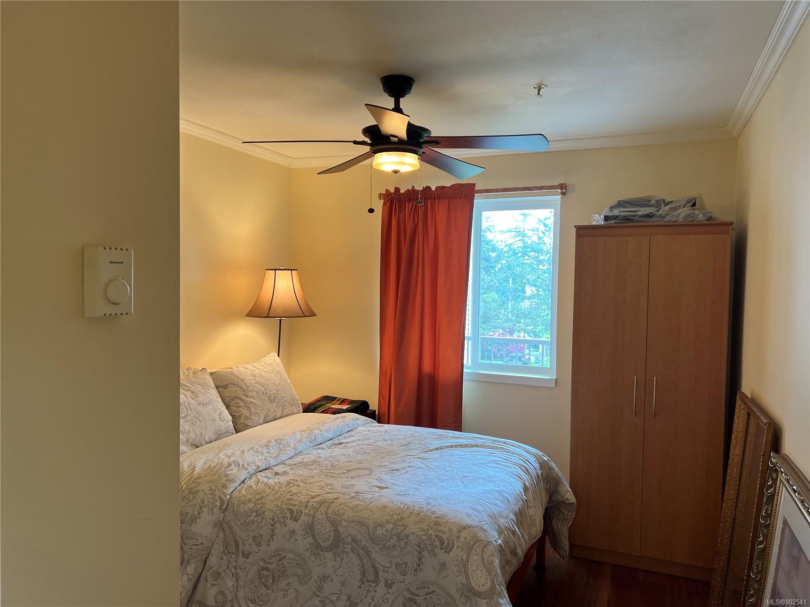 210 282 Birch Street, Campbell River, BC, V9W 2S3 902541 Vanessa